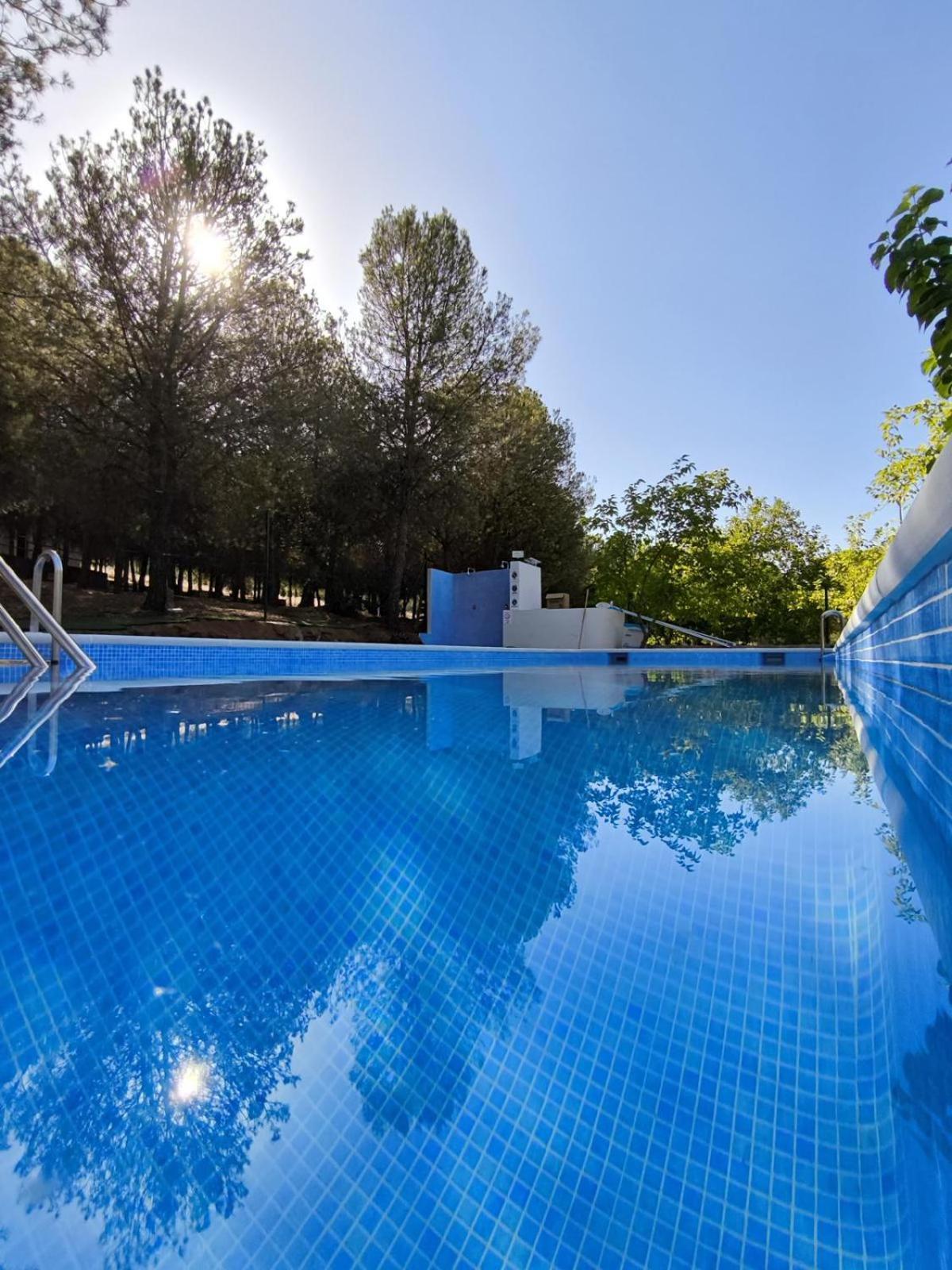 Centro De Ocio Alua Casa Rural Iznajar Lago De Andalucia Eksteriør bilde