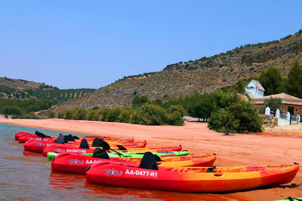 Centro De Ocio Alua Casa Rural Iznajar Lago De Andalucia Eksteriør bilde